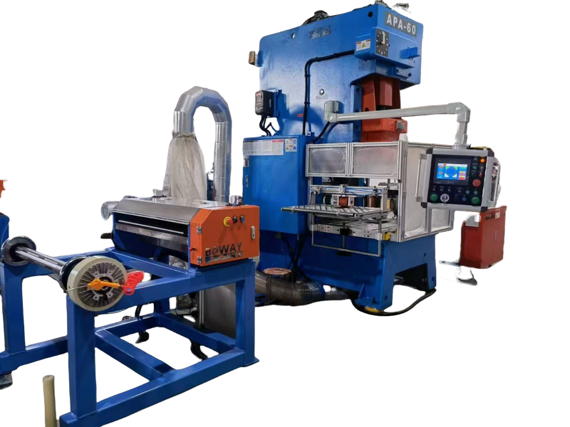 La máquina de fabricación de foil que fabricando la bandeja de aluminio todo en una desatación de la máxima eficiencia